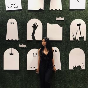 Meet your Posher, Courtney